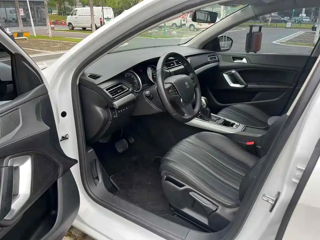 Peugeot 408 — миниатюра 9