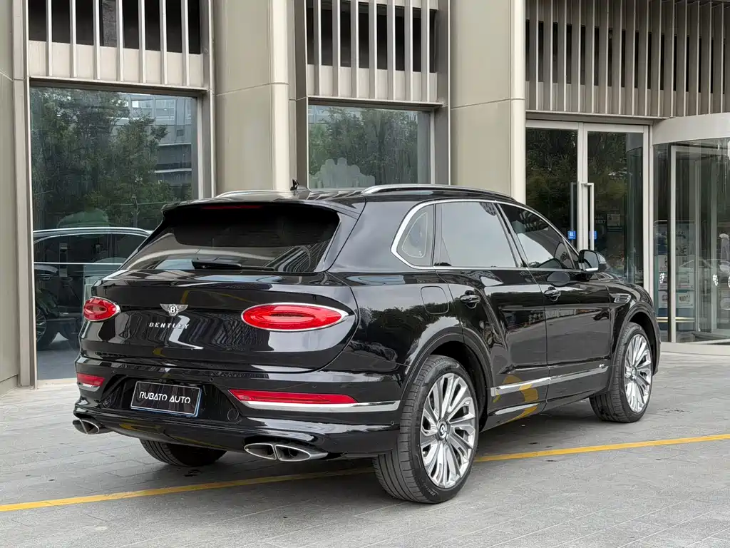 Bentley Bentayga — миниатюра 8