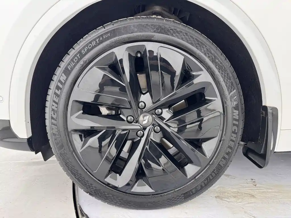 Li Auto Li L7 — миниатюра 13