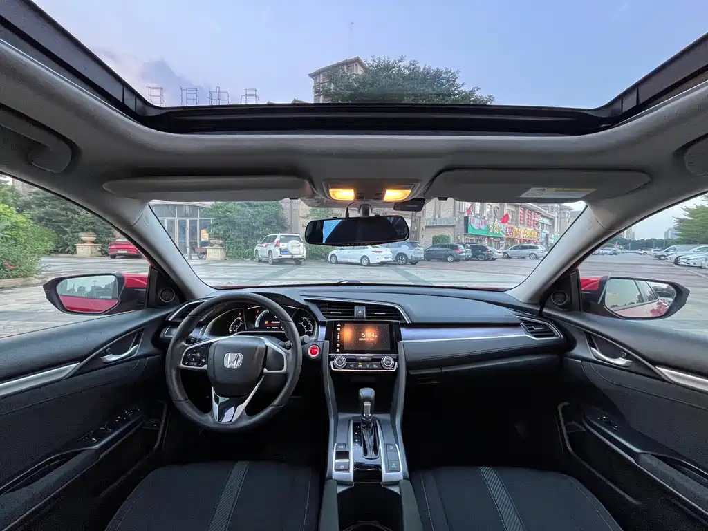 Honda Civic — миниатюра 5