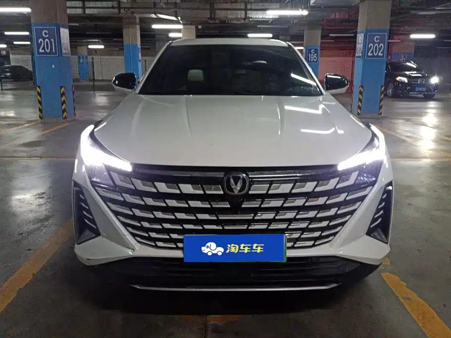 Changan UNI-Z New Energy — миниатюра 2