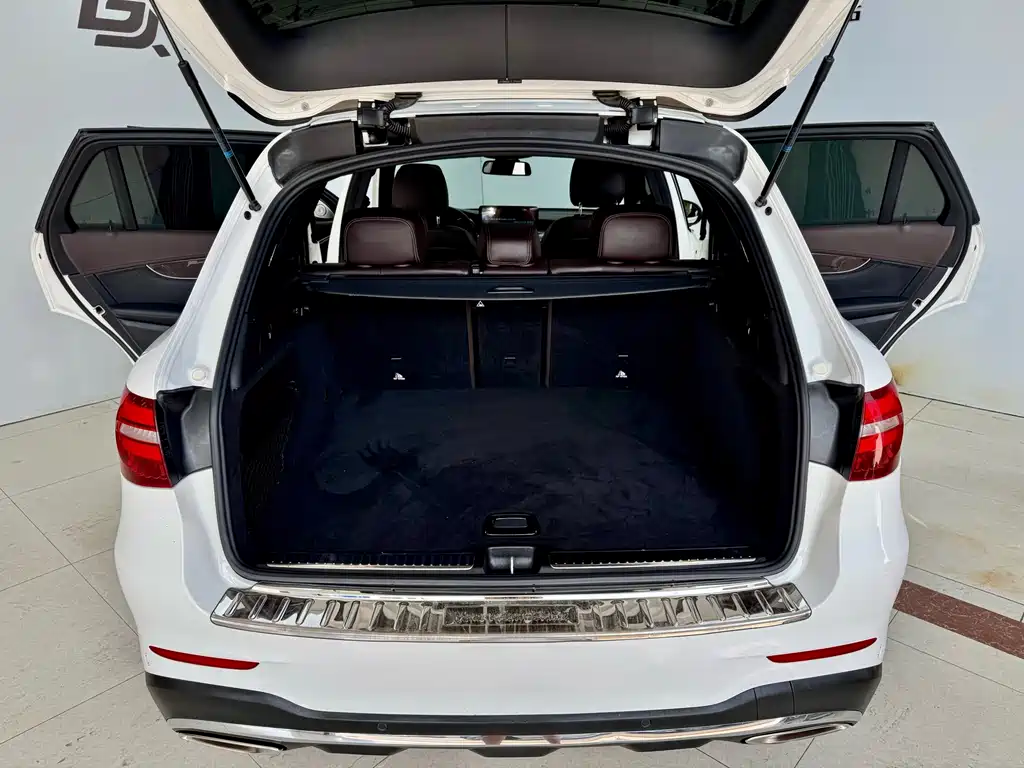 Mercedes-Benz GLC — миниатюра 23