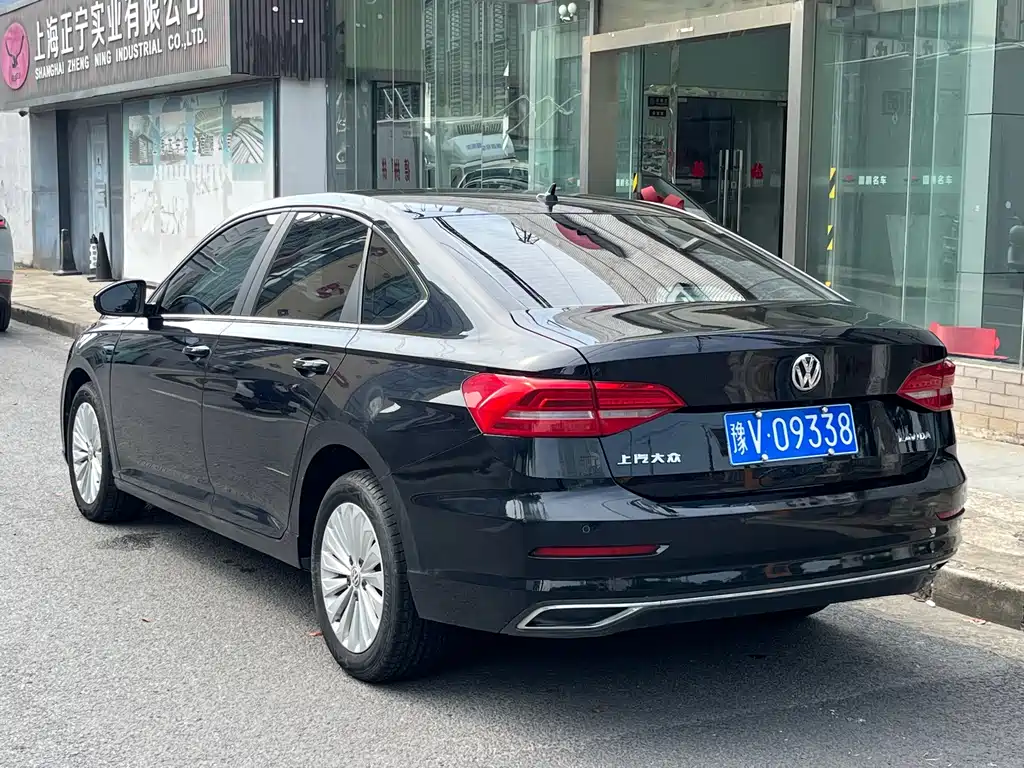 Volkswagen Lavida — миниатюра 5