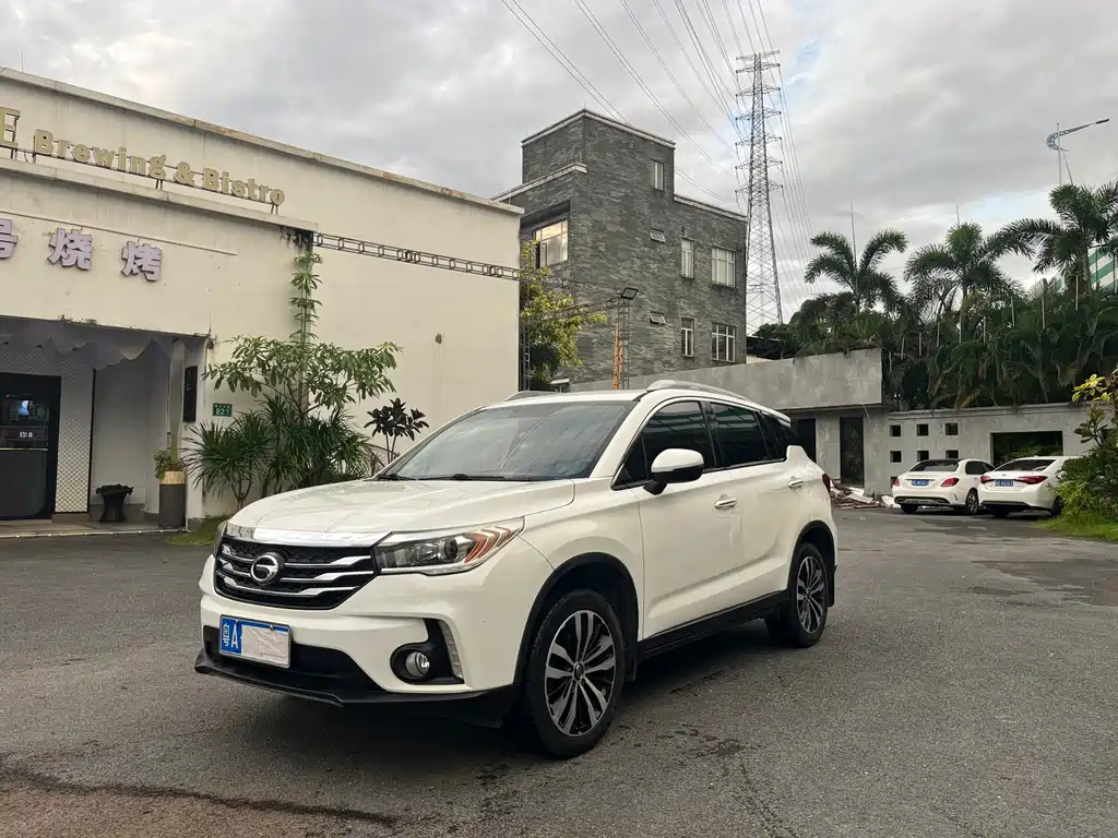 GAC Motor Trumpchi GS4