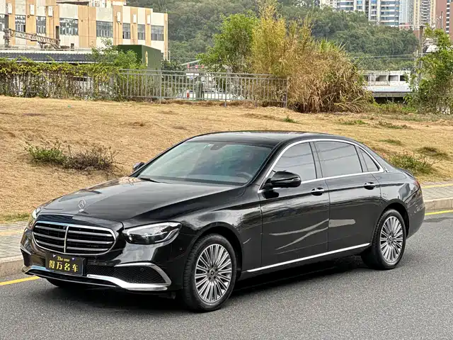 MERCEDES-BENZ E CLASS