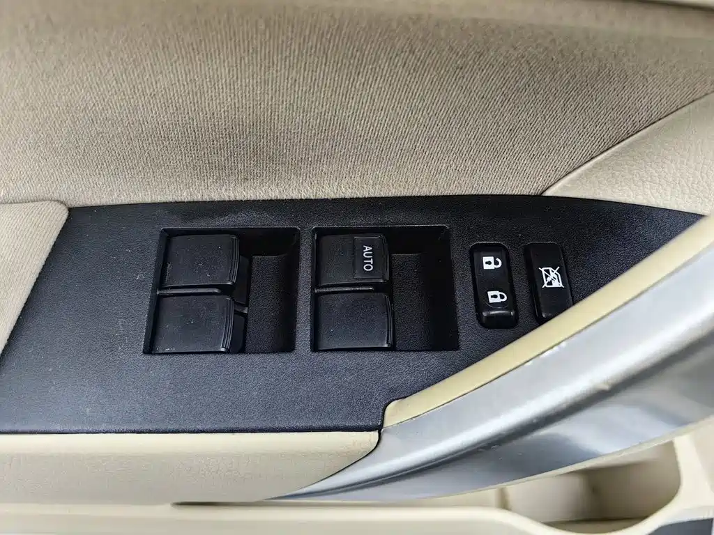 Toyota Corolla — миниатюра 9