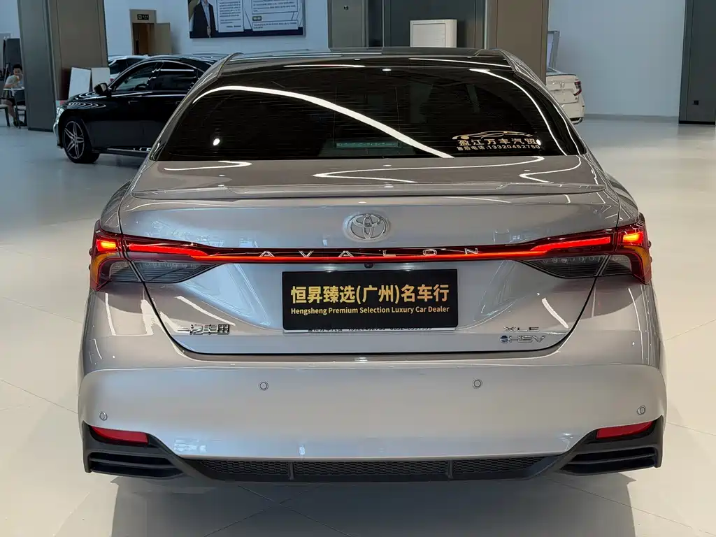 Toyota Avalon — миниатюра 5