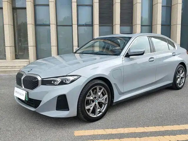 2025 BMW i3