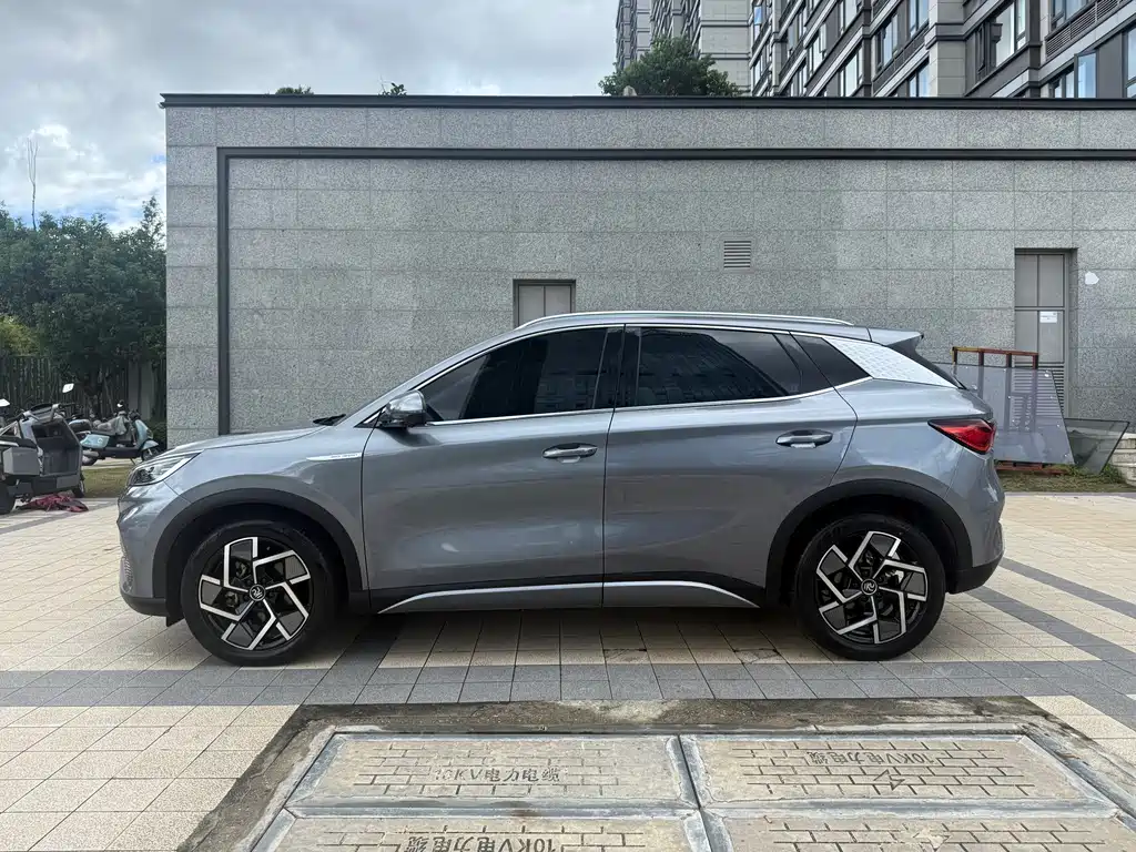 BYD Yuan Plus — миниатюра 16