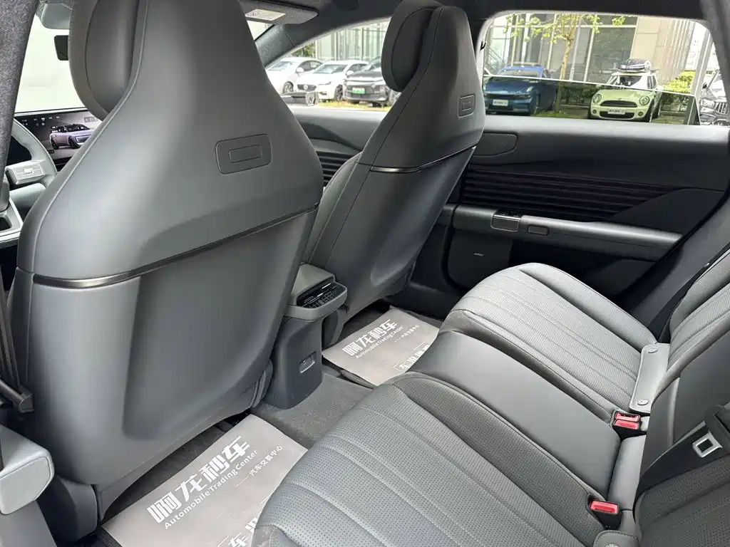 Ауди Ауди. Audi E5 Sportback — миниатюра 10