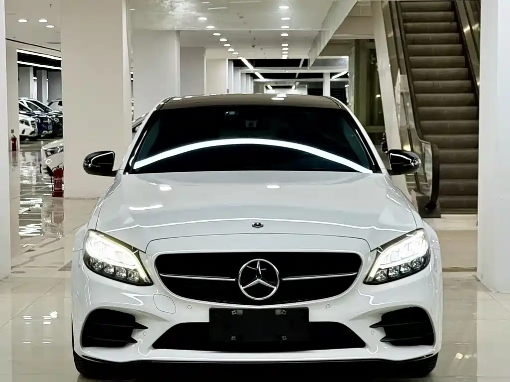 Mercedes-Benz C-Class — миниатюра 2