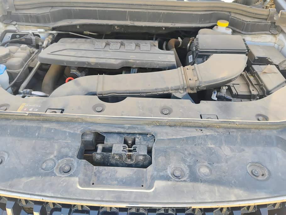 Haval Haval H6 1.5 л 2025 г. Белый, пробег 48000 км