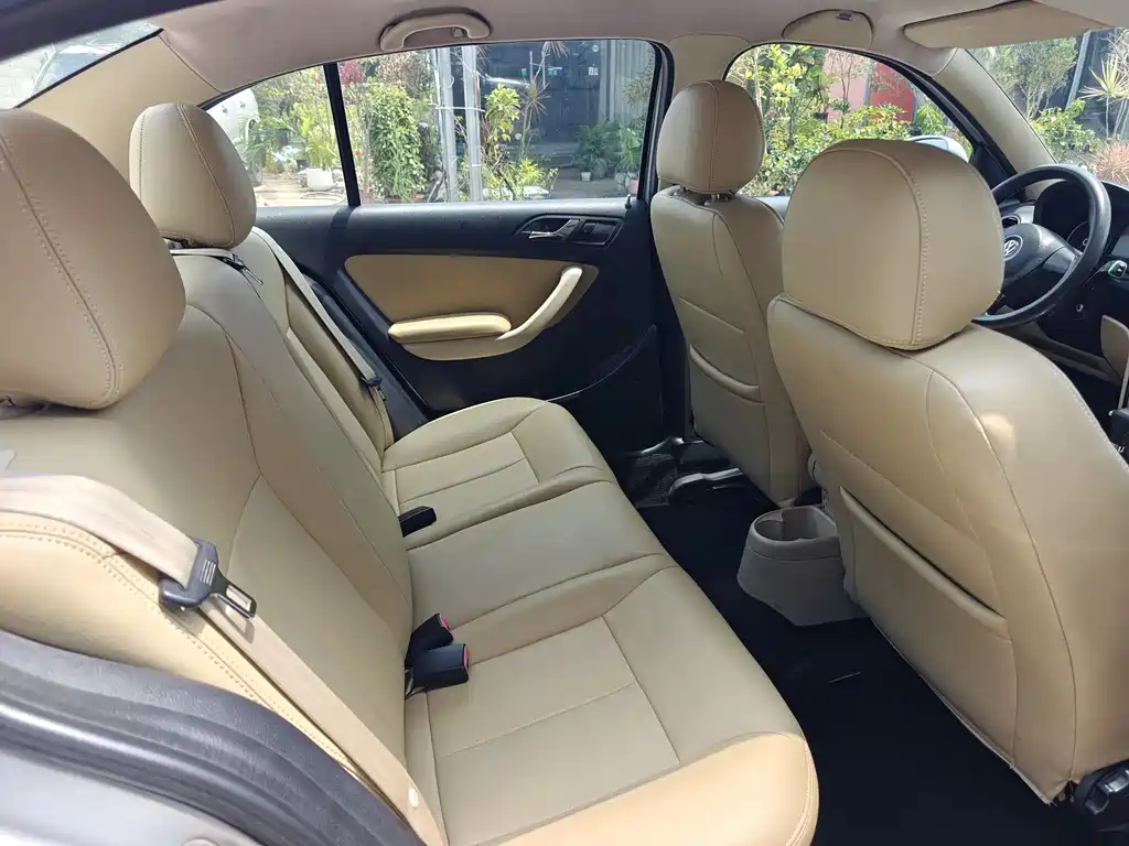 Volkswagen Lavida Classic 1.6L Auto Elegant Edition, фото 9
