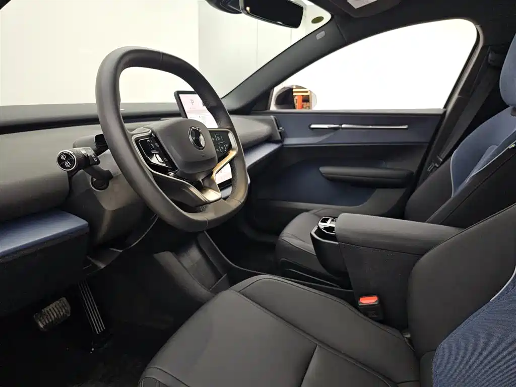 Volvo EX30 2025 Ultra
