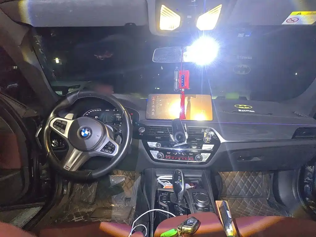 BMW 5 Series — миниатюра 15