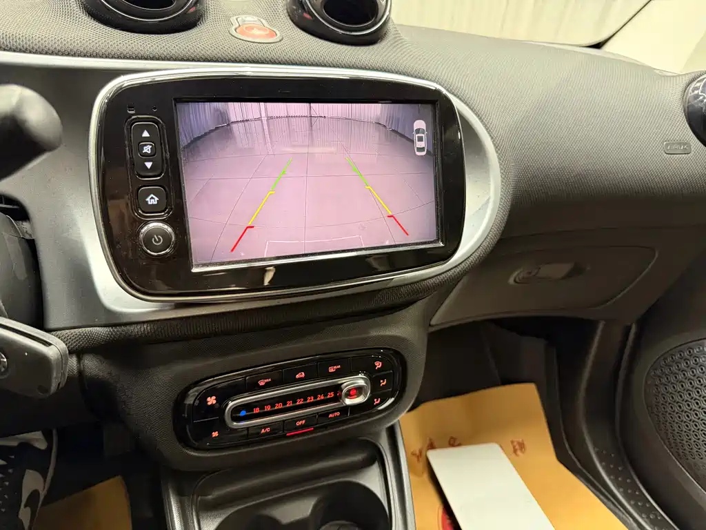 smart Smart Fortwo — миниатюра 13