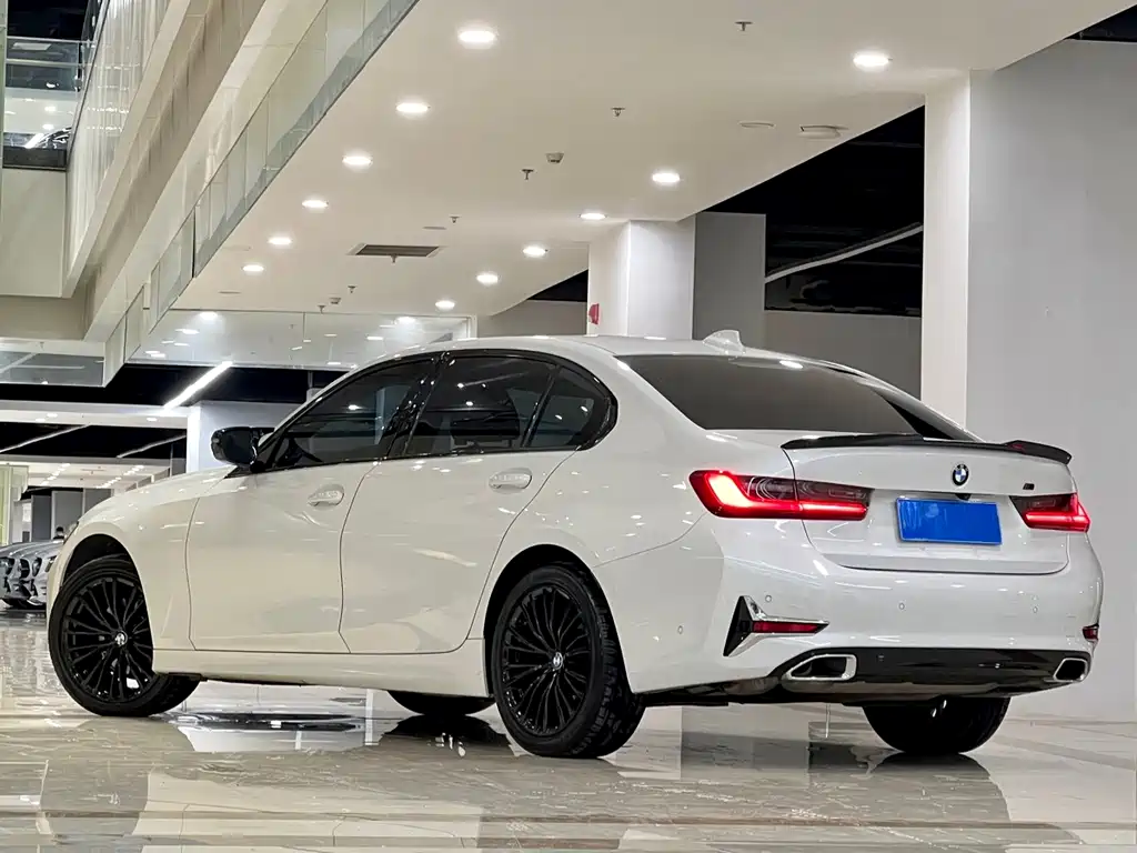 BMW 3 Series — миниатюра 8