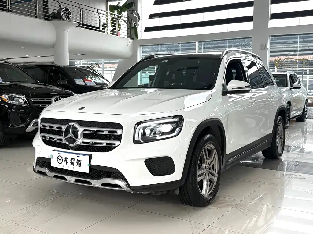 MERCEDES-BENZ GLB