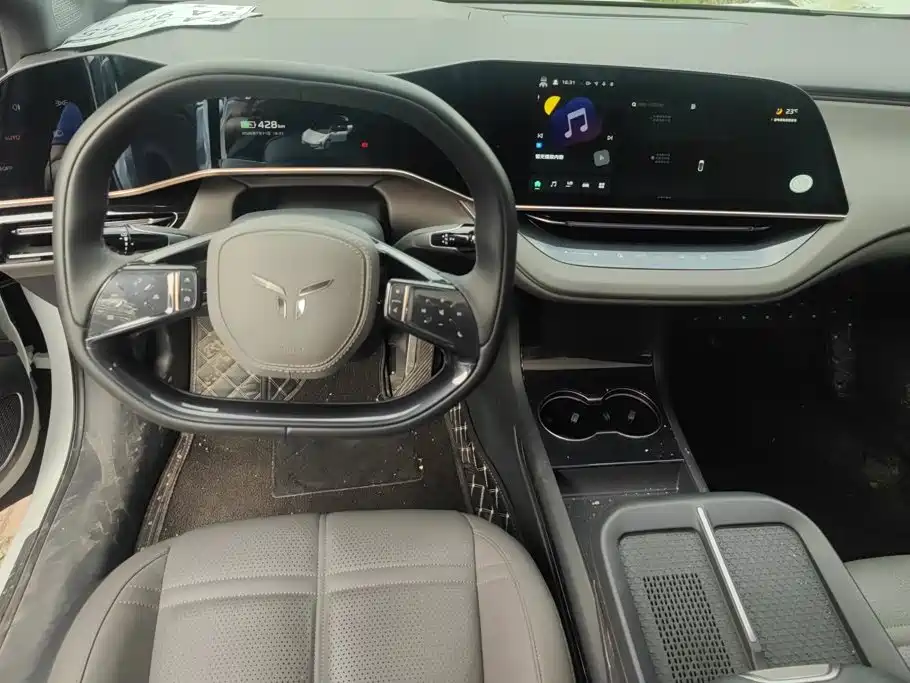 Hongqi Hongqi EH7 — миниатюра 13