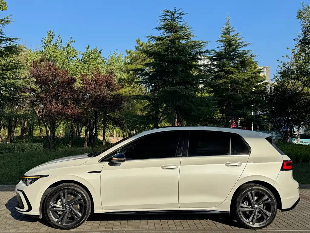 Volkswagen Golf — миниатюра 6