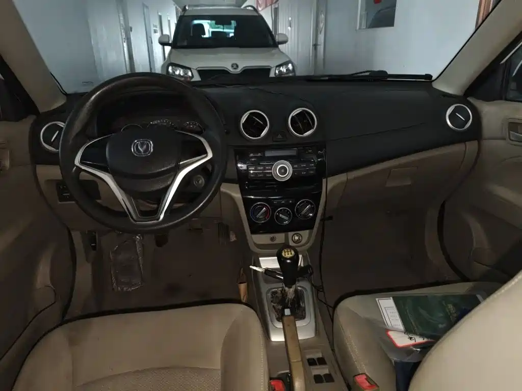 Changan V3 — миниатюра 10