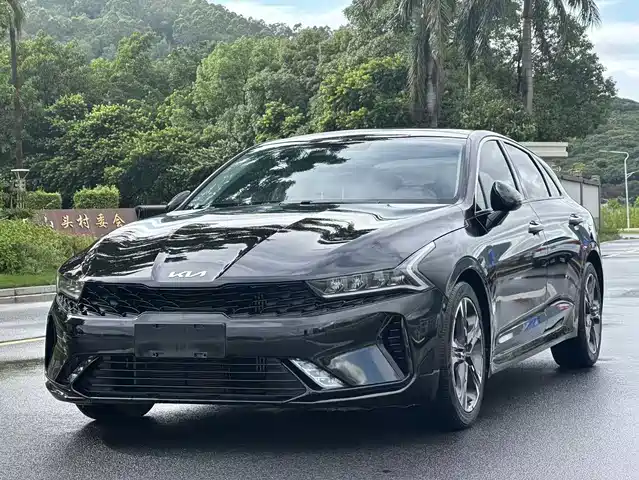 KIA  K5 2022
