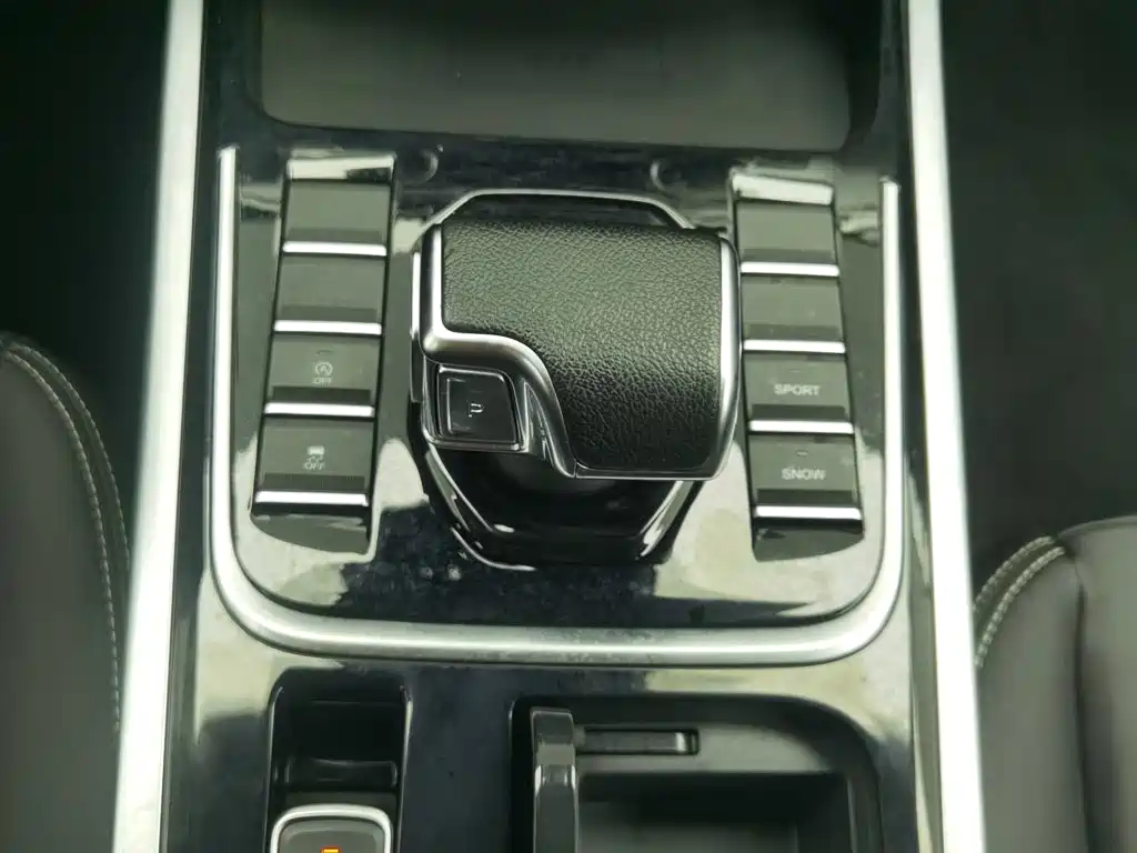 Isuzu MU-X — миниатюра 13