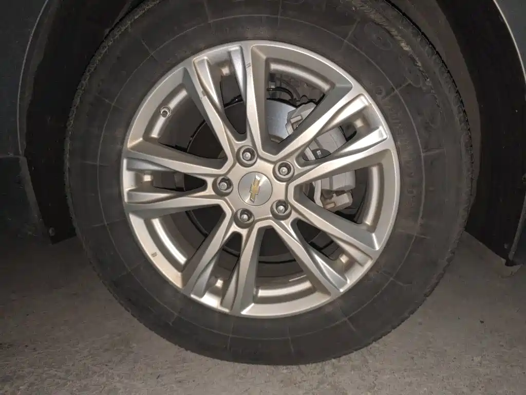 Chevrolet Equinox — миниатюра 25
