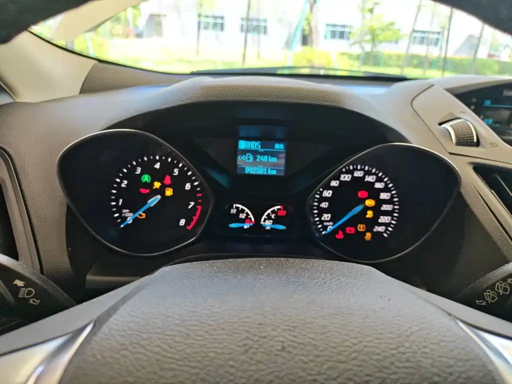 Ford Kuga — миниатюра 7
