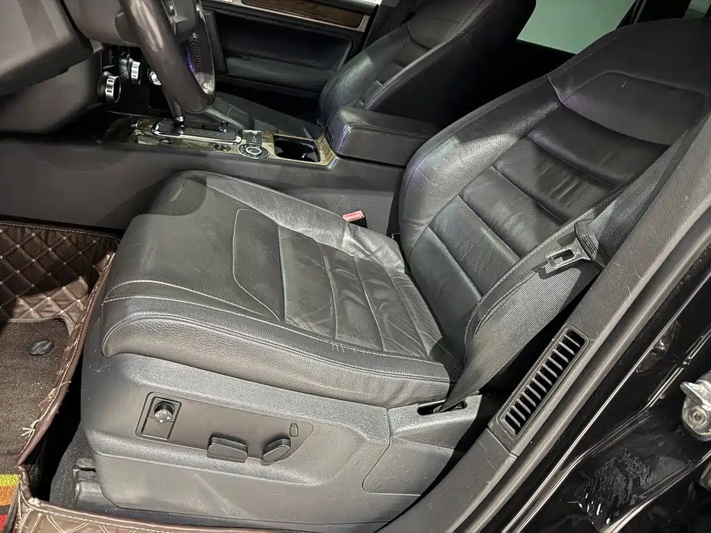 Volkswagen Touareg — миниатюра 8