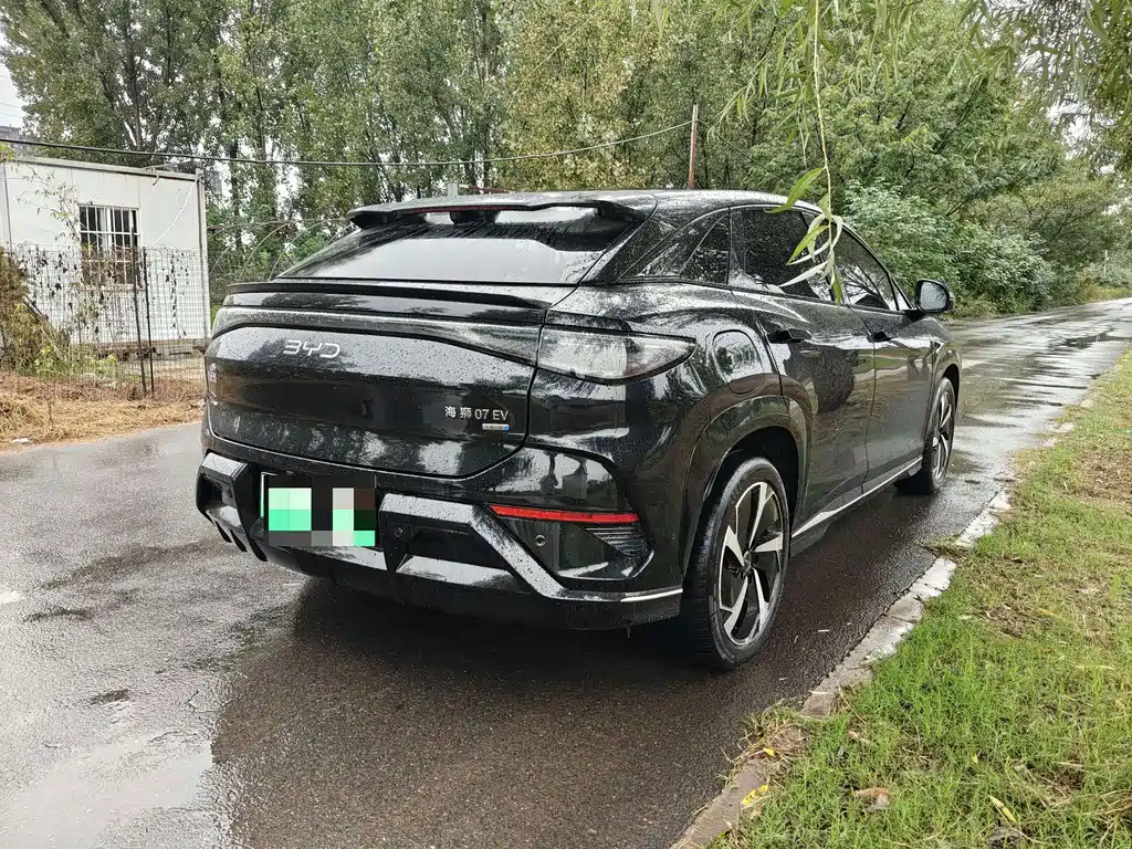 BYD Sealion 07 EV — миниатюра 7