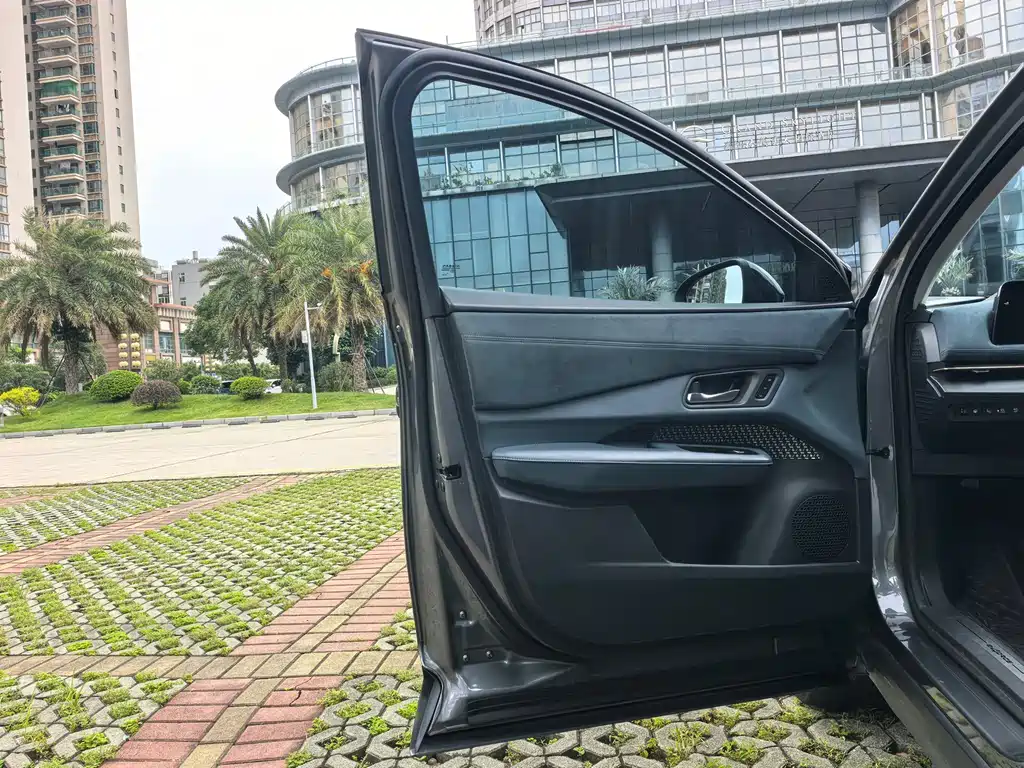 Nissan Ariya