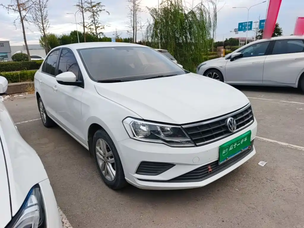 Volkswagen Jetta — миниатюра 4