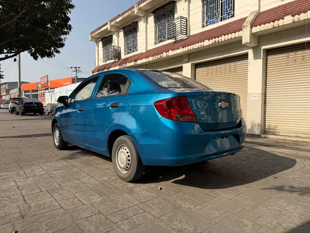 Chevrolet Sail Sedan 1.2L Manual Fashion Happiness Edition, фото 5
