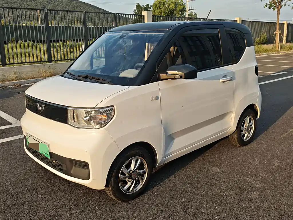 Wuling MINIEV