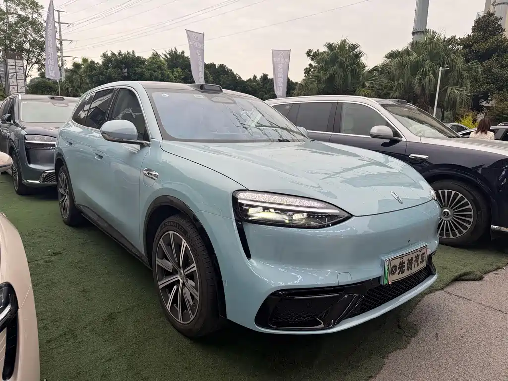 AITO AITO M6 — миниатюра 2
