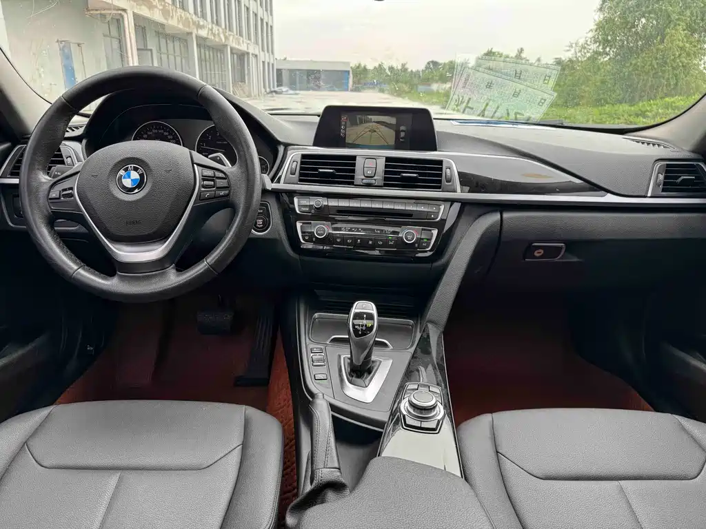 BMW 3 Series — миниатюра 5