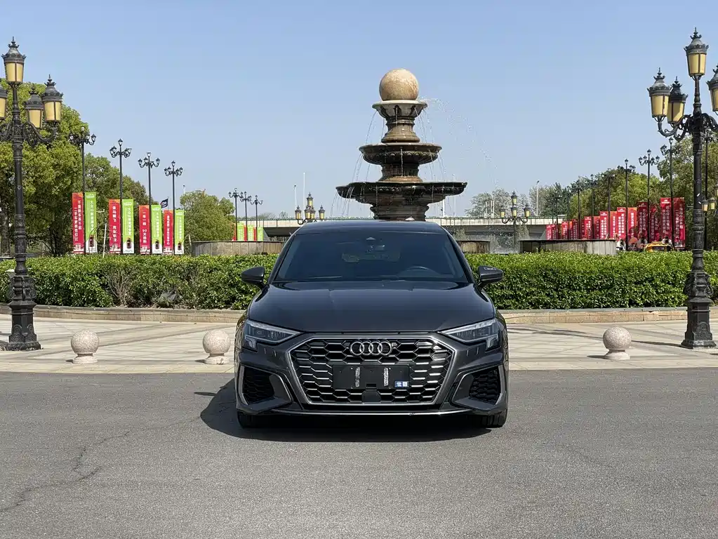 Audi A3 2023 Sportback 35 TFSI Fashion Sport