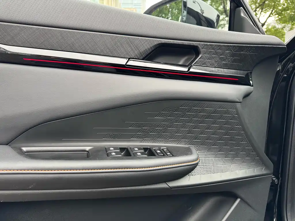 Changan UNI-V 2024 1.5T Luxury