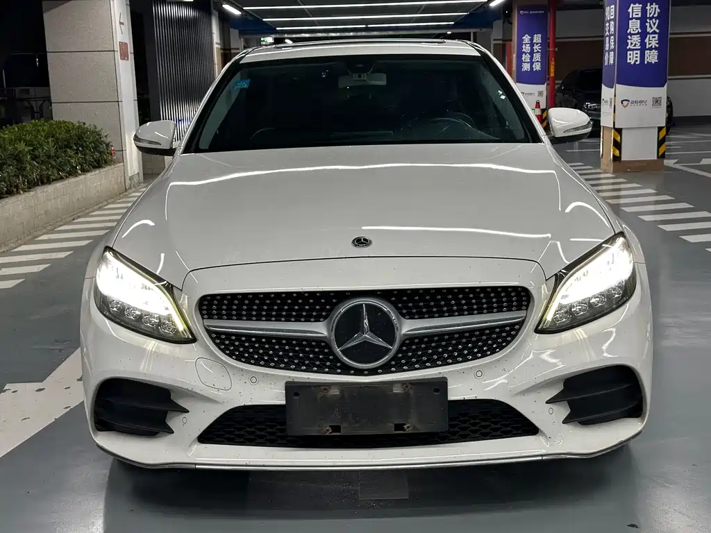 Mercedes-Benz C-Class — миниатюра 2