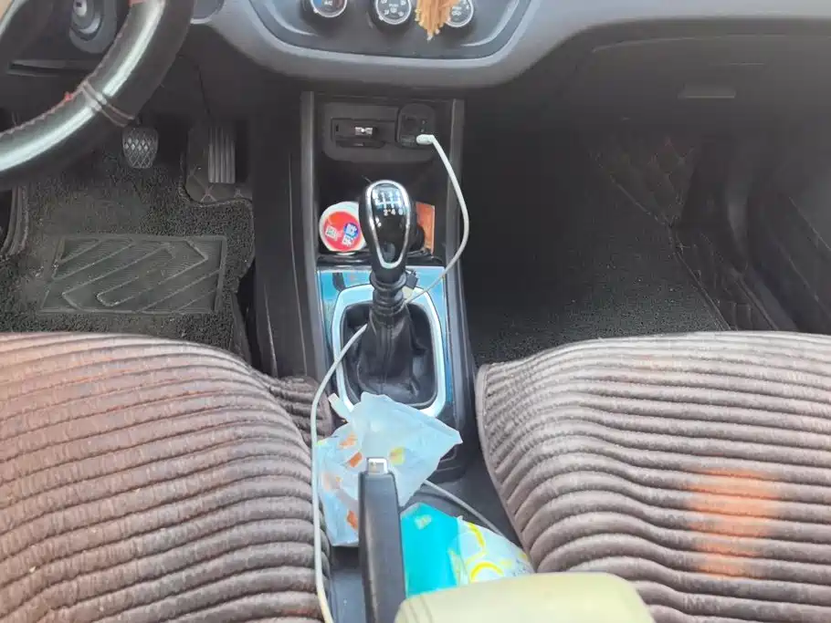 Baojun 310W — миниатюра 16