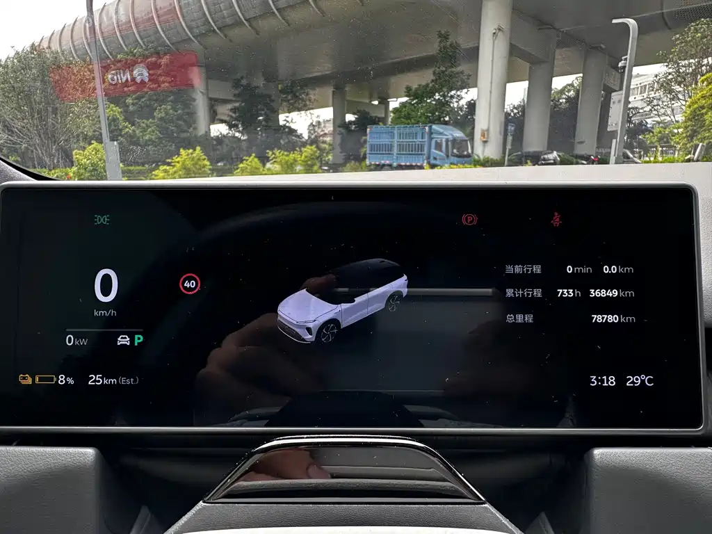 NIO ES8 — миниатюра 19