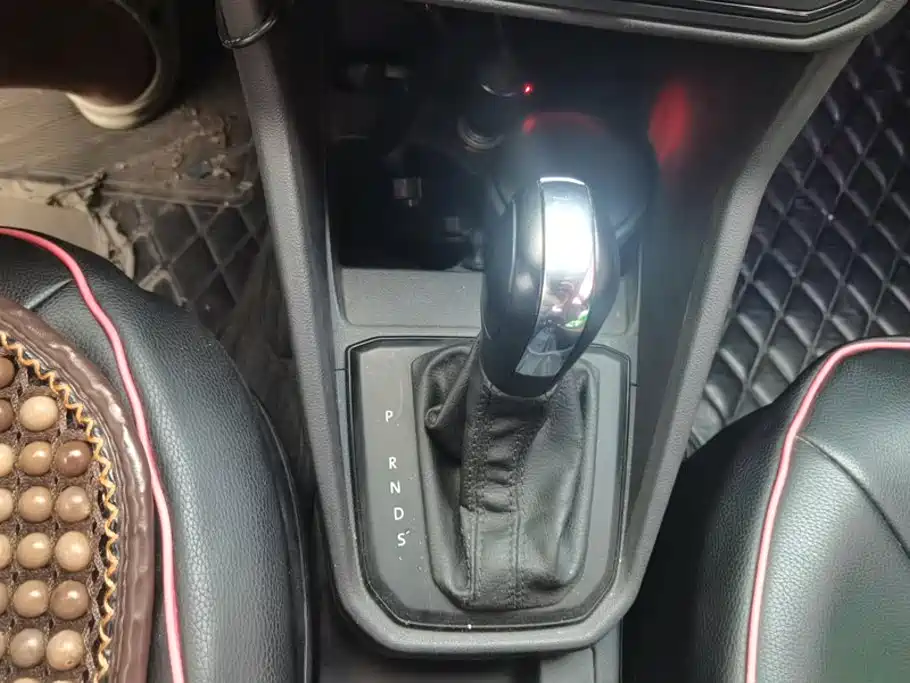 Volkswagen Jetta — миниатюра 16