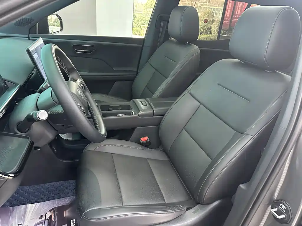 TOYOTA PLATINUM WISDOM 3X