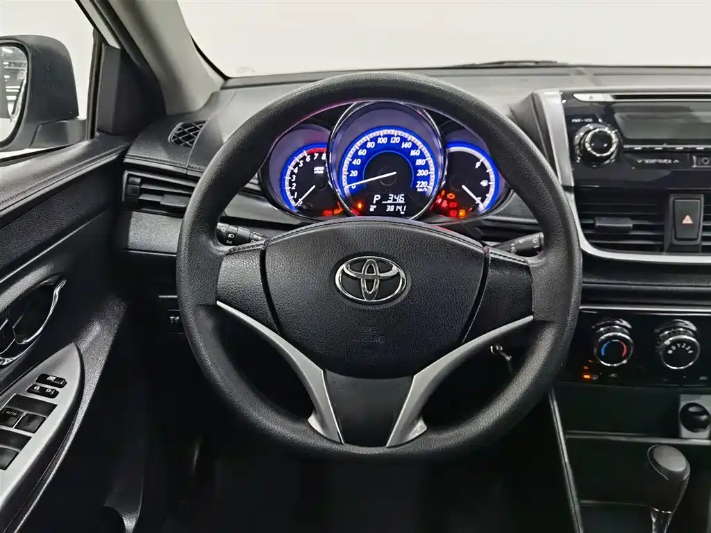 TOYOTA YARIS L ZHIXUAN