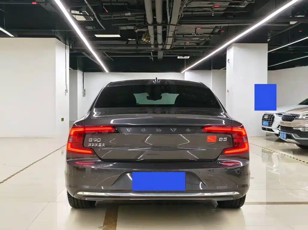 Volvo S90 — миниатюра 3
