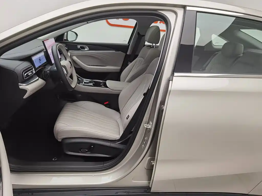 Geely Galaxy Galaxy 6 6 2026 125km +