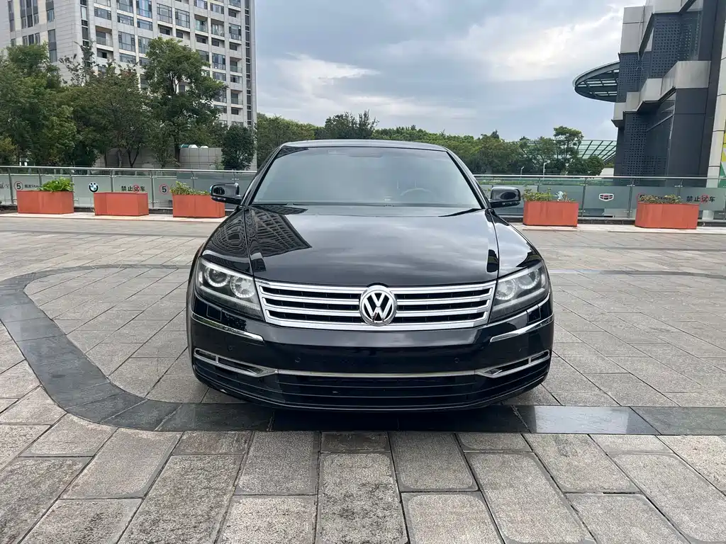 Volkswagen Phaeton — миниатюра 2