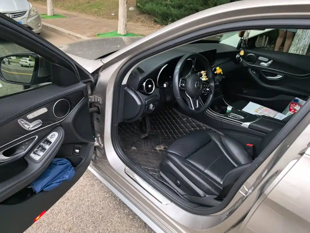 Mercedes-Benz C-Class — миниатюра 17