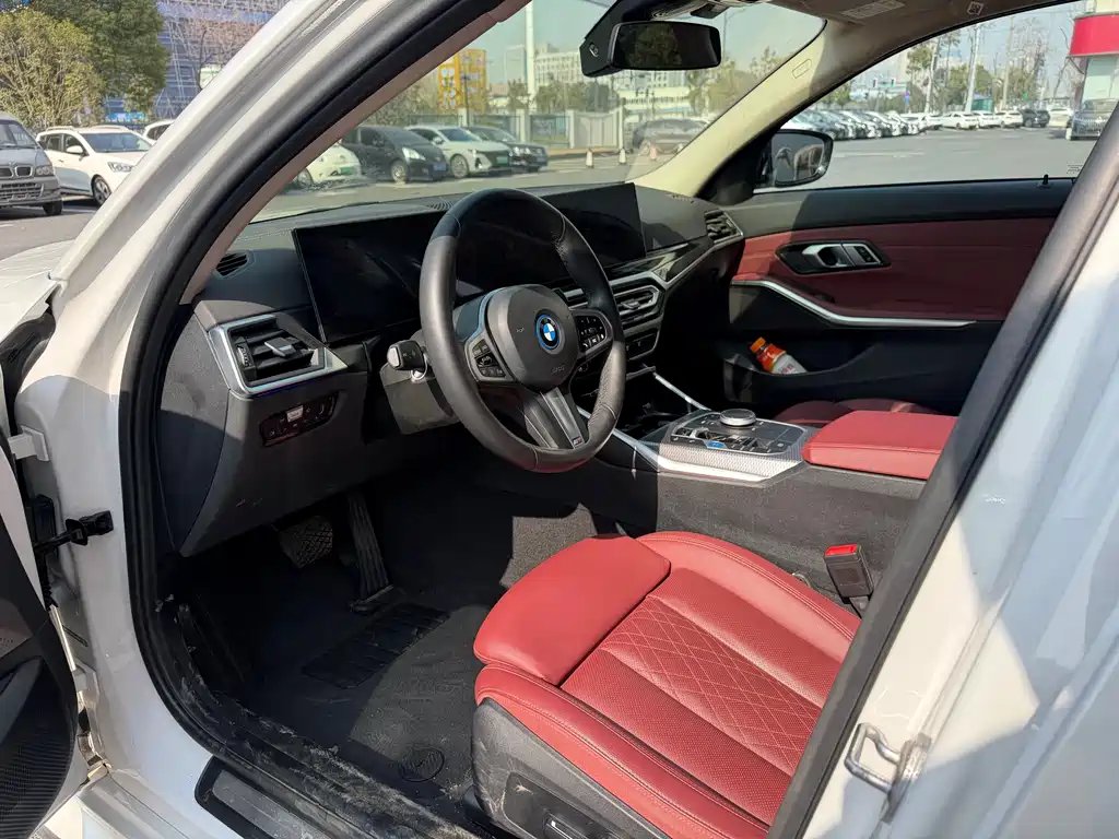 BMW I3